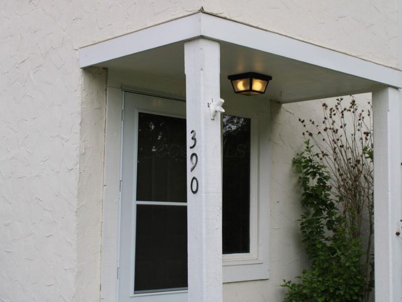 390-404 Edinburgh Road, Dublin, OH 43017 Photo 2