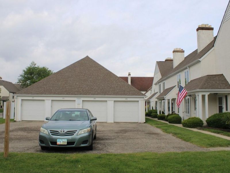 390-404 Edinburgh Road, Dublin, OH 43017 Photo 3