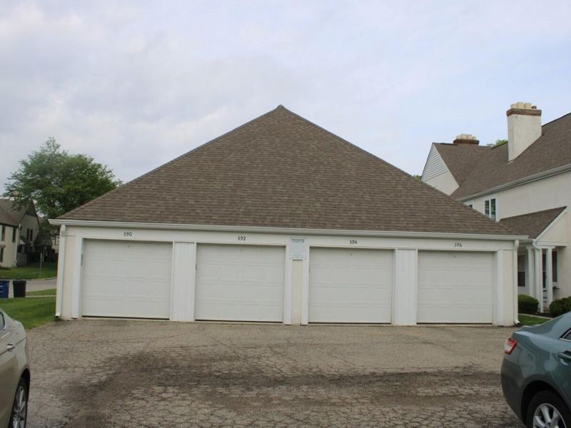 390-404 Edinburgh Road, Dublin, OH 43017 Photo 4