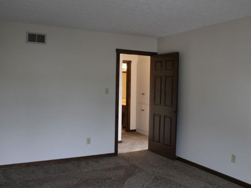 390-404 Edinburgh Road, Dublin, OH 43017 Photo 42