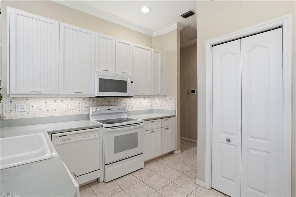 2265 Heritage Greens Dr, Naples, FL 34119 Photo