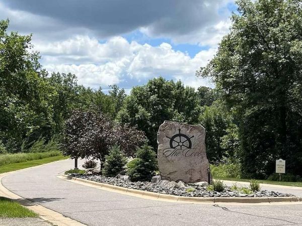 6635 Captains Drive NW, Sauk Rapids, MN 56379