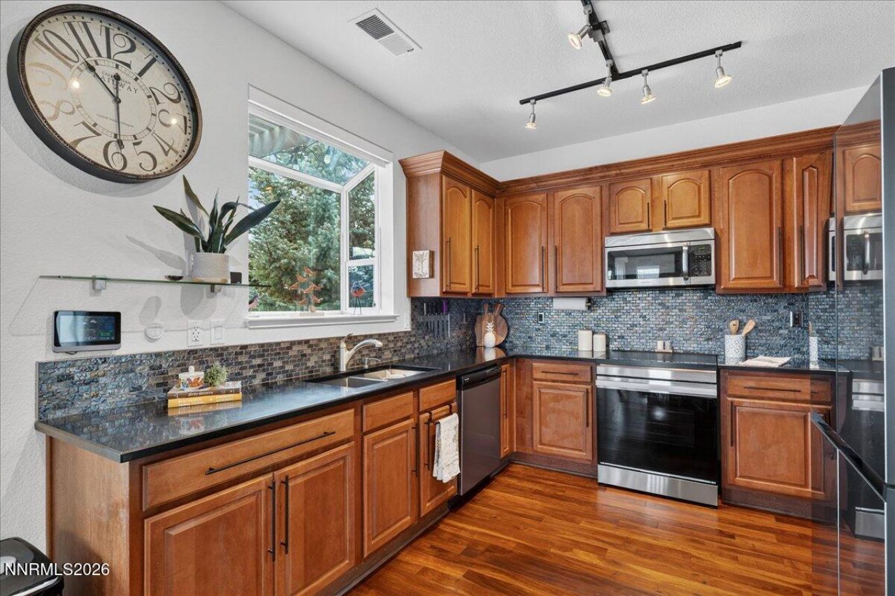 1091 Crown View Drive, Reno, NV 89523 Photo