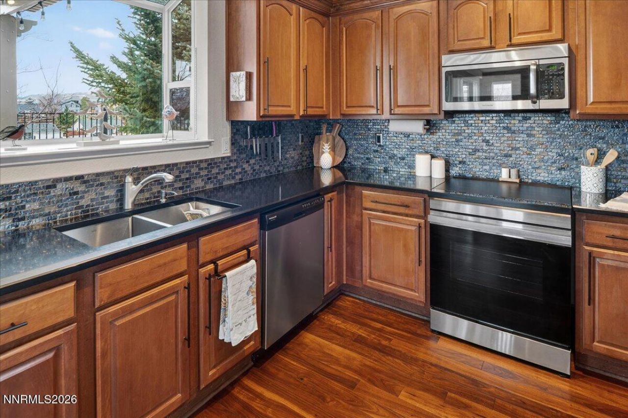 1091 Crown View Drive, Reno, NV 89523 Photo