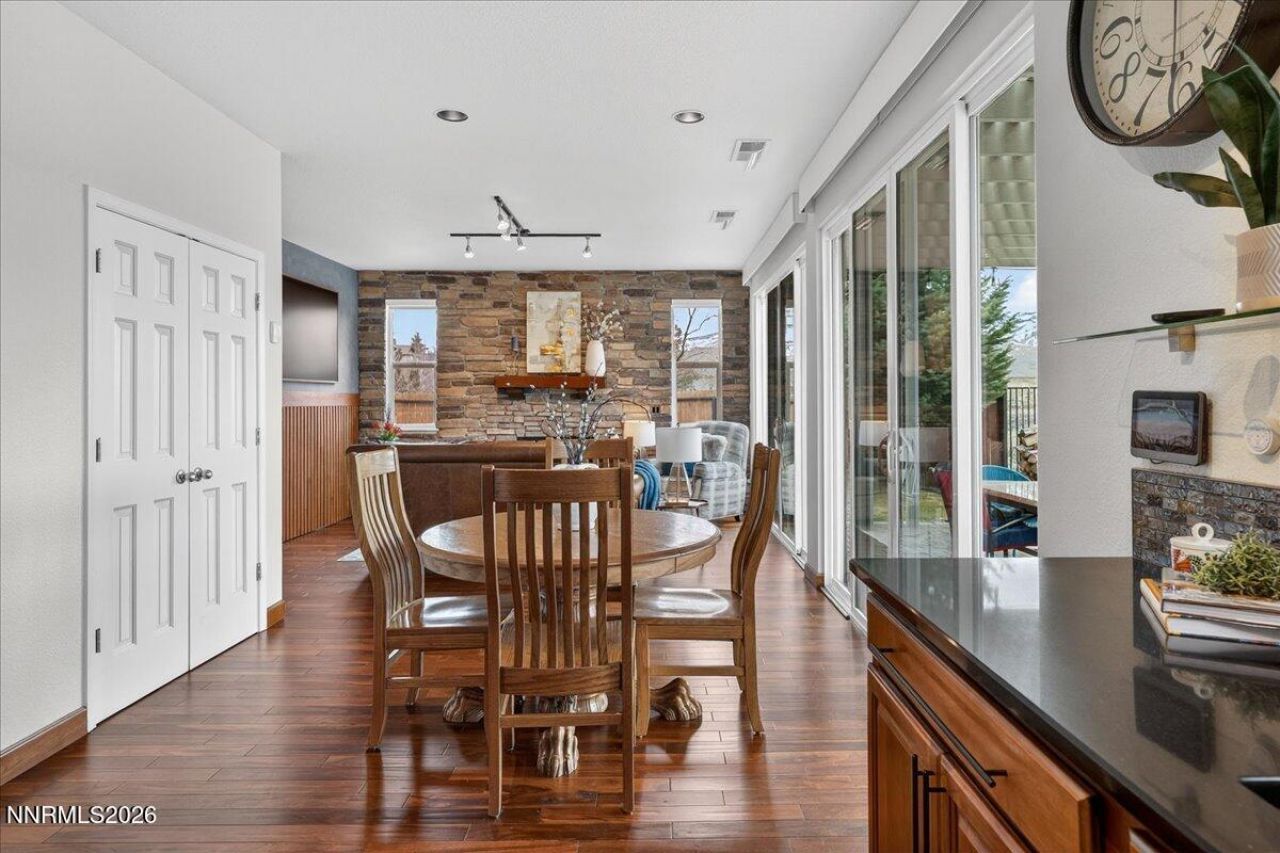 1091 Crown View Drive, Reno, NV 89523 Photo