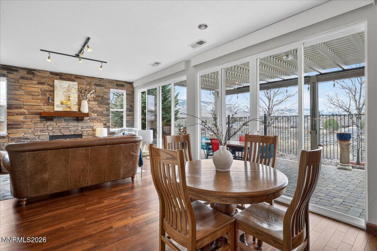 1091 Crown View Drive, Reno, NV 89523 Photo