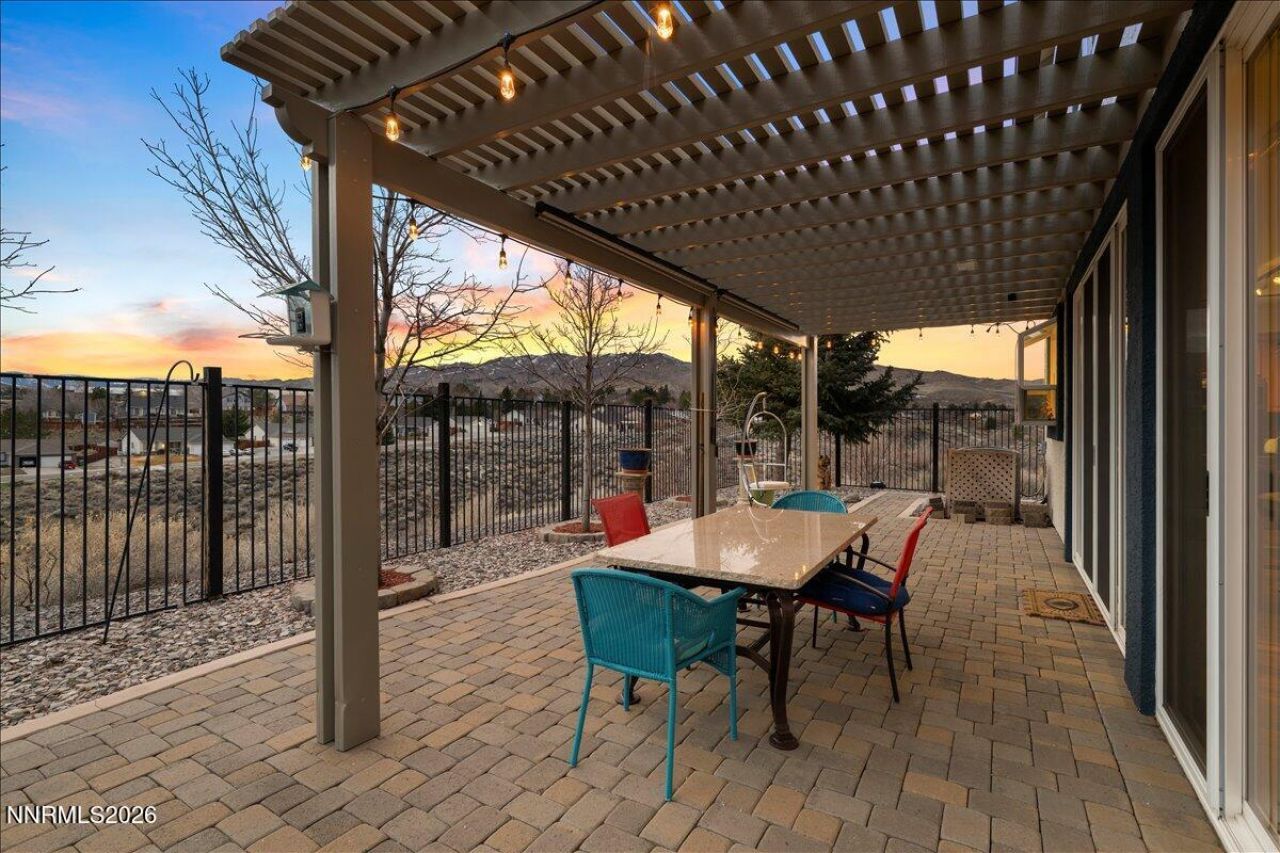 1091 Crown View Drive, Reno, NV 89523 Photo