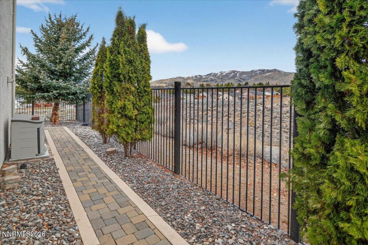 1091 Crown View Drive, Reno, NV 89523 Photo