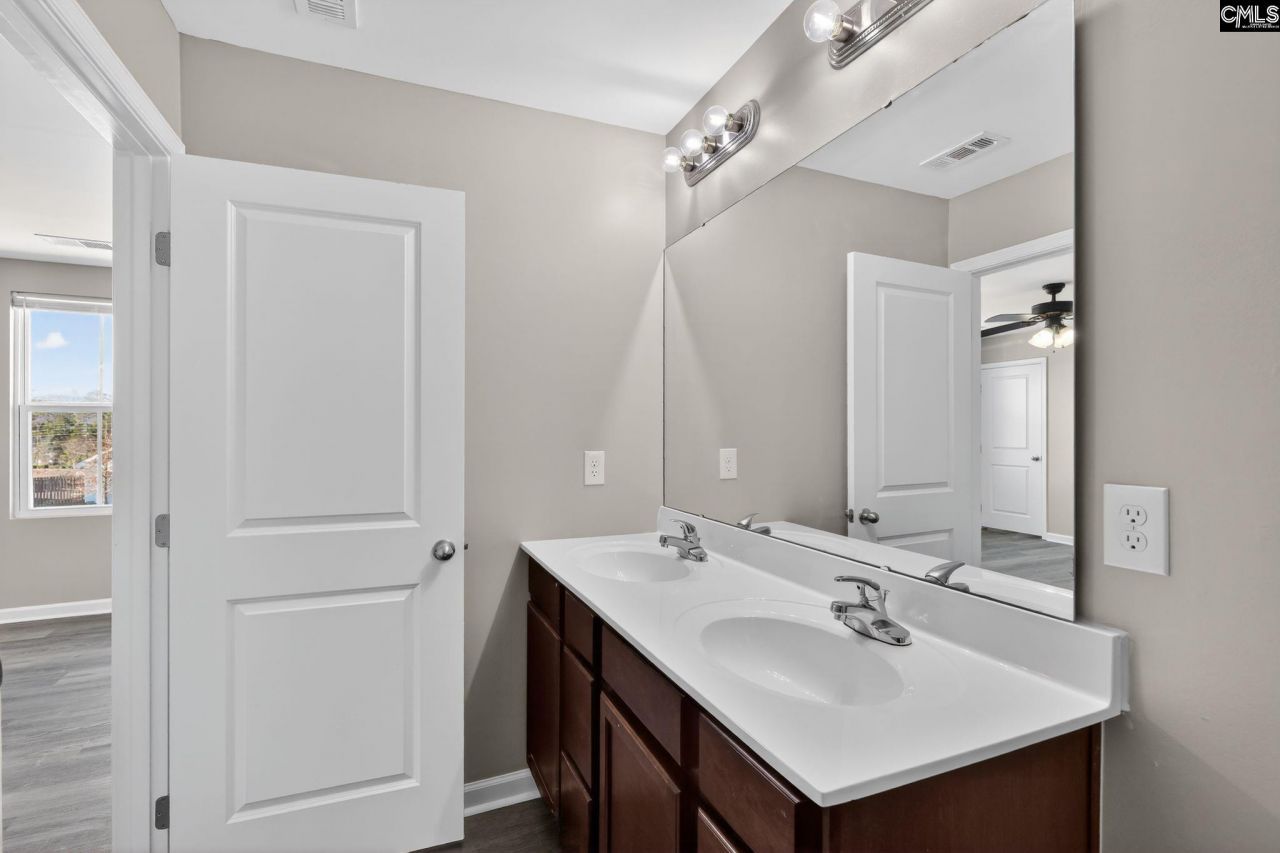 1014 Sequoia Court  Photo 16