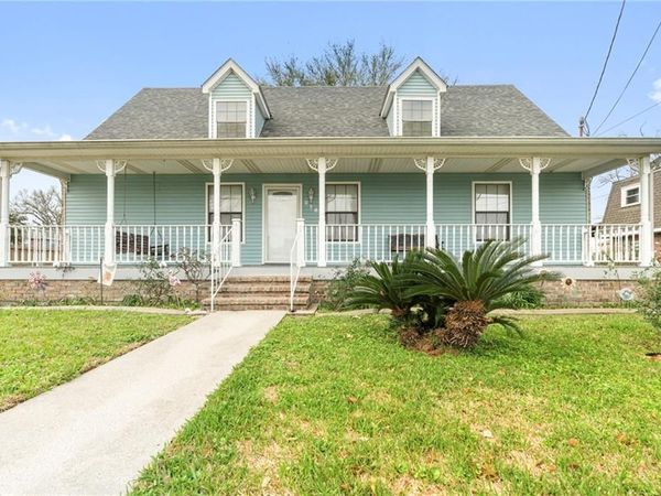 216 W SAINT AVIDE Street, Chalmette, LA 70043