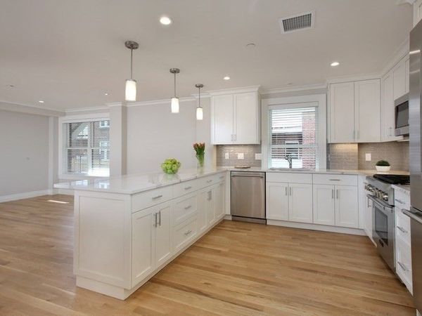 36 Longwood Ave, Unit 2, Brookline, MA 02446