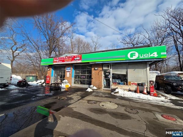 457 Teaneck Road, TEANECK, NJ 07666