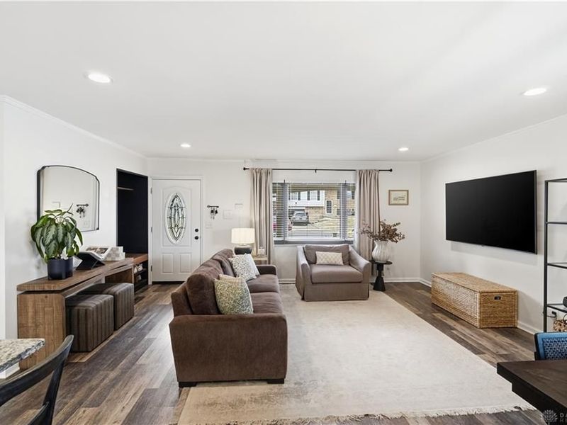 6278 Seiler Drive, Green Township, OH 45239 Photo 9