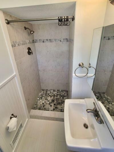 7744 Allwood Avenue Photo 27