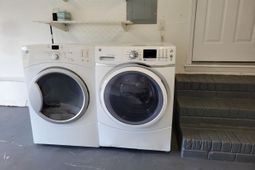 7744 Allwood Avenue photo 4