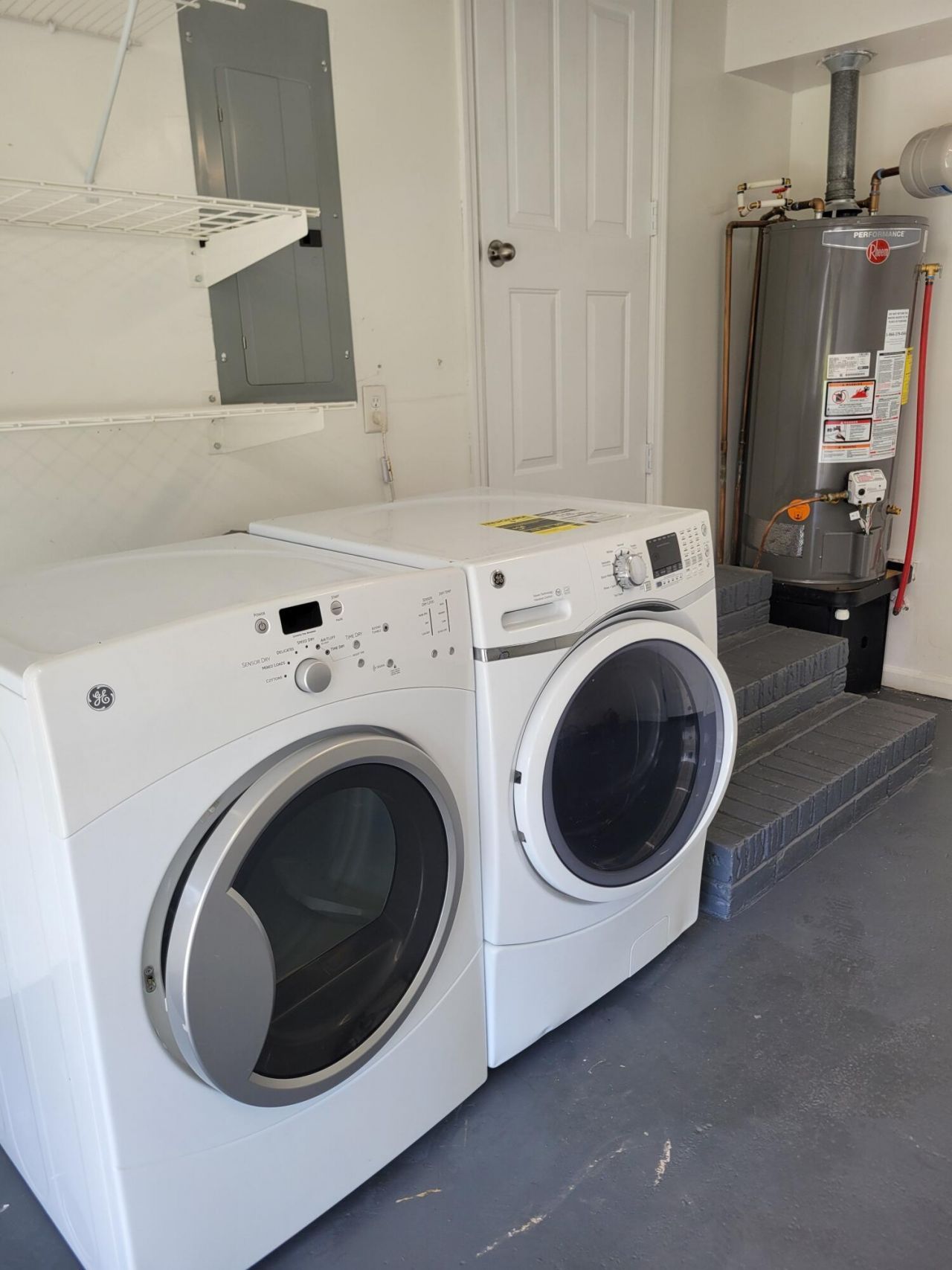 7744 Allwood Avenue Photo 4