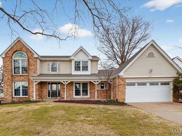 2655 Storm Lake Drive, Oakville, MO 63129