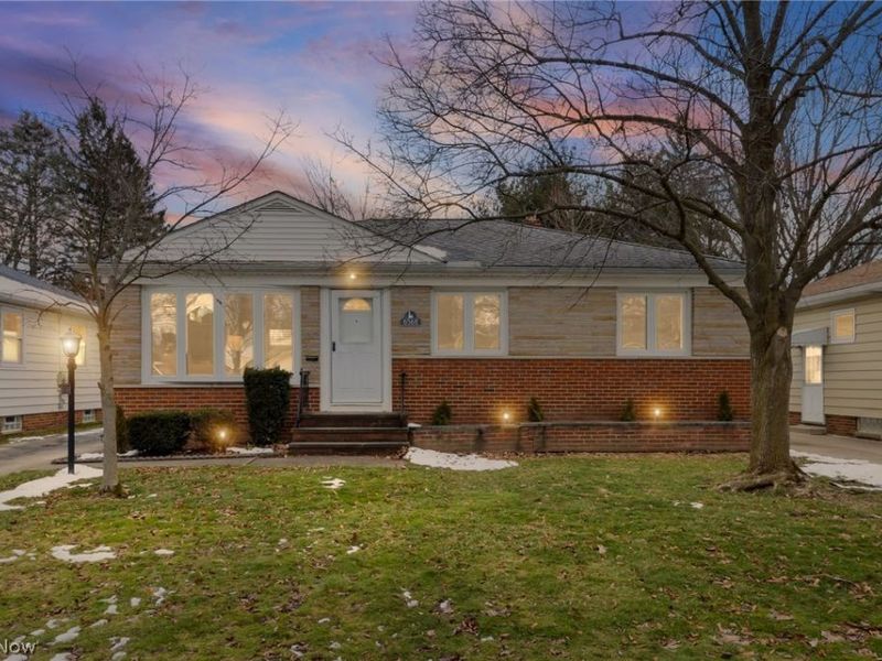 6568 Lawnwood Avenue, Parma Heights, OH 44130 Photo 2