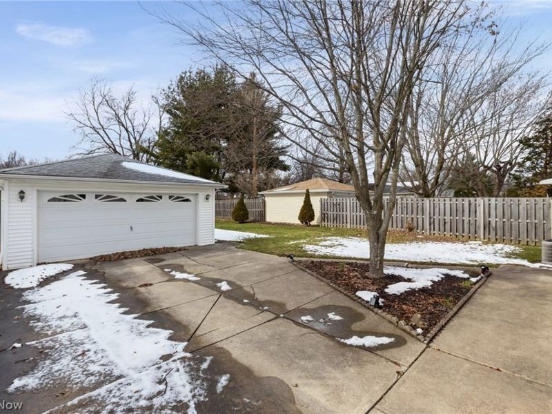 6568 Lawnwood Avenue, Parma Heights, OH 44130 Photo 28