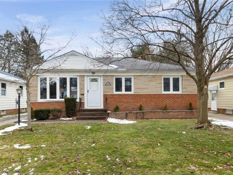 6568 Lawnwood Avenue, Parma Heights, OH 44130 Photo 3