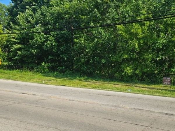 Carpenter W 19th Road, Ashtabula, OH 44004