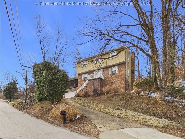 1200 Henry Road, South Charleston, WV 25303