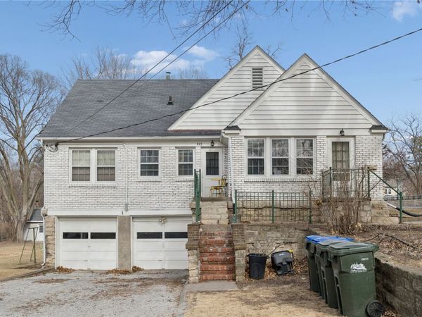 841-843 S Summit, Iowa City, IA 52245