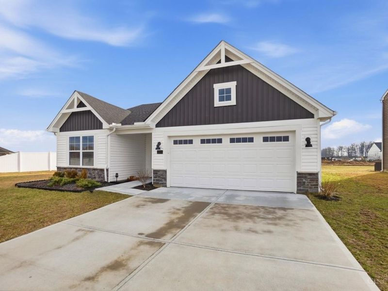 1206 Timber Glen Drive, Wilmington, OH 45177 Photo 2