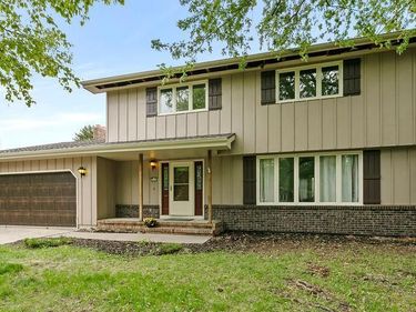 3667 Evergreen Road N, Fargo, ND 58102