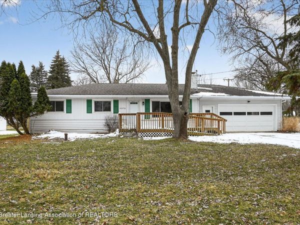 15378 Chetwyn Drive, Lansing, MI 48906