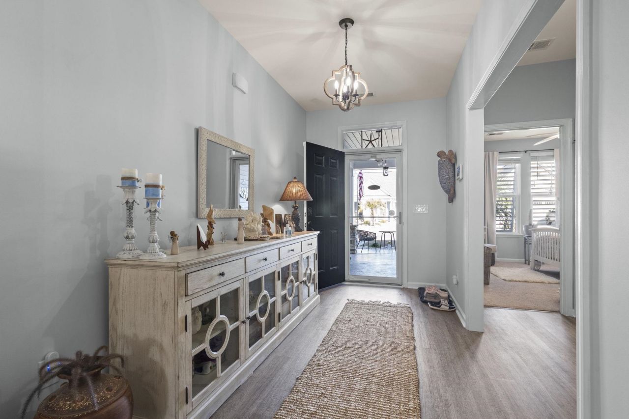 788 Hackberry Way Photo 7