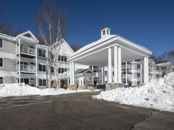 265 Edward J Roy Drive, Unit 325, Manchester, NH 03104