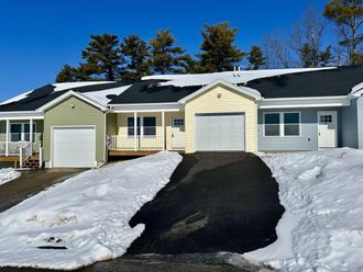 29 Village Circle Augusta, ME 04330