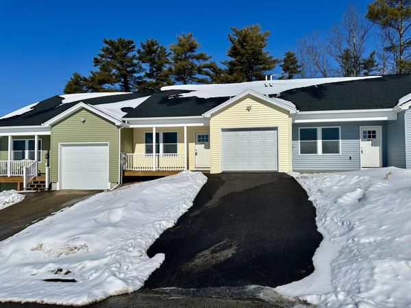 29 Village Circle, Unit 2, Augusta, ME 04330