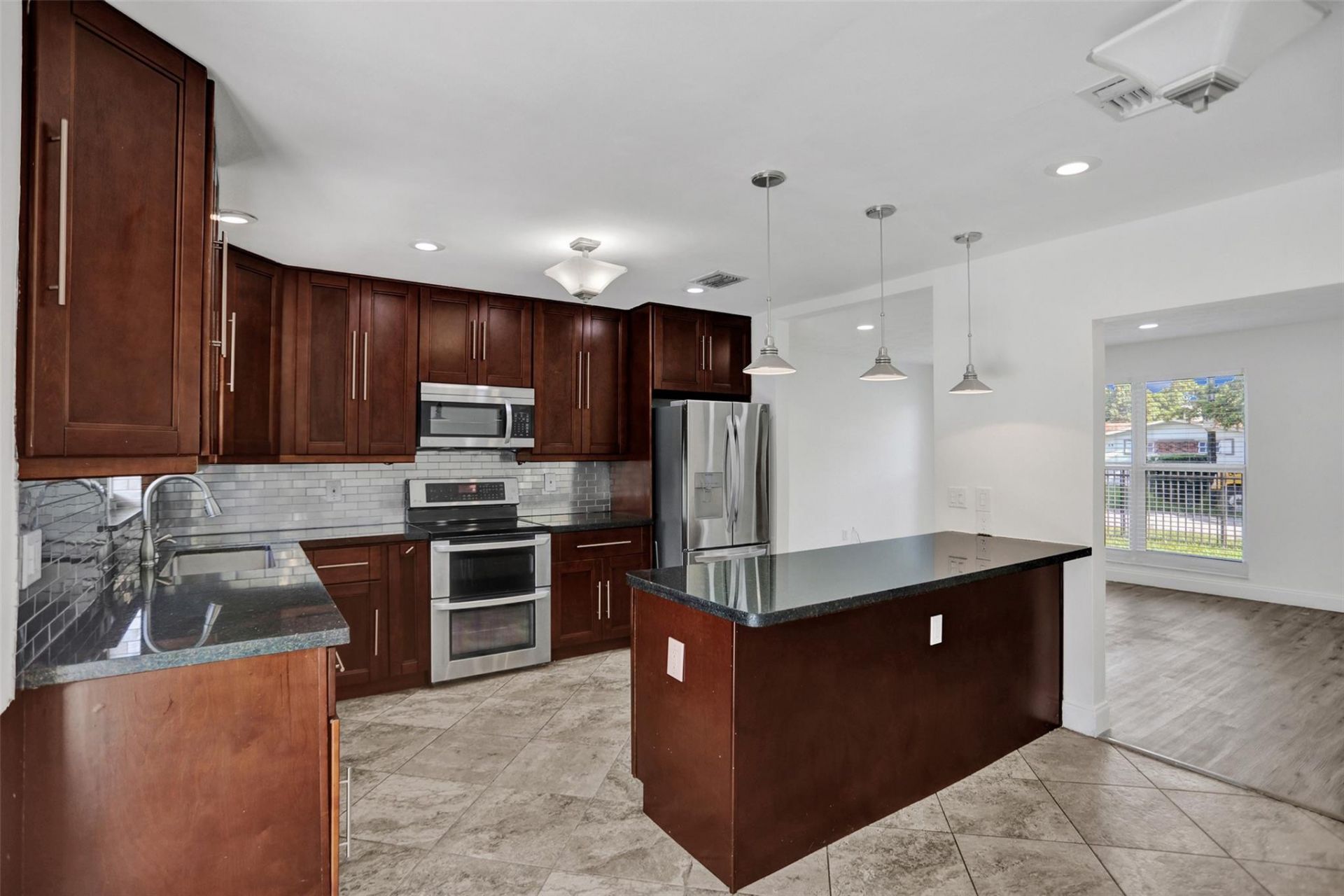 30 NE 139th Street, North Miami, FL 33161 Photo