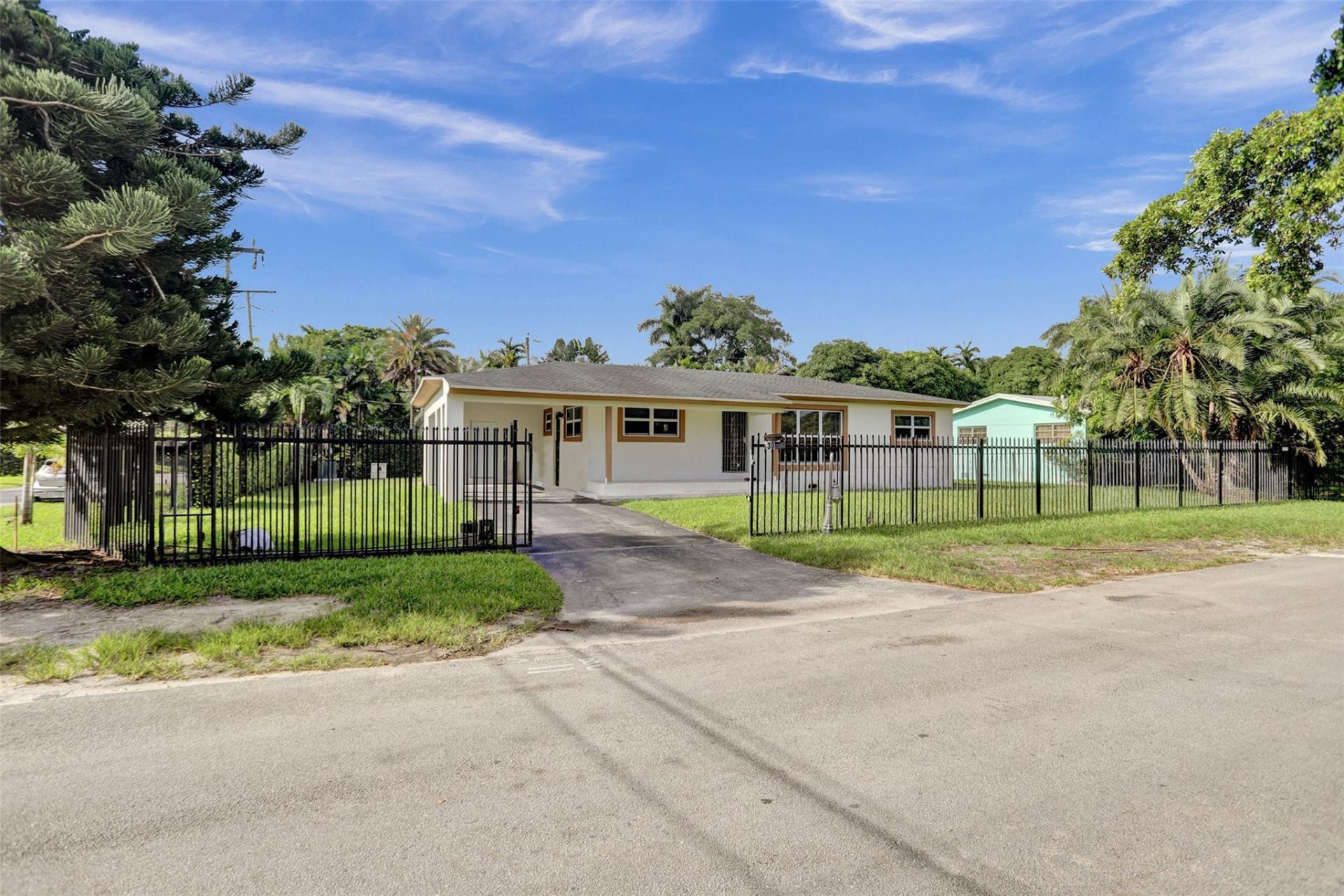 30 NE 139th Street, North Miami, FL 33161 Photo