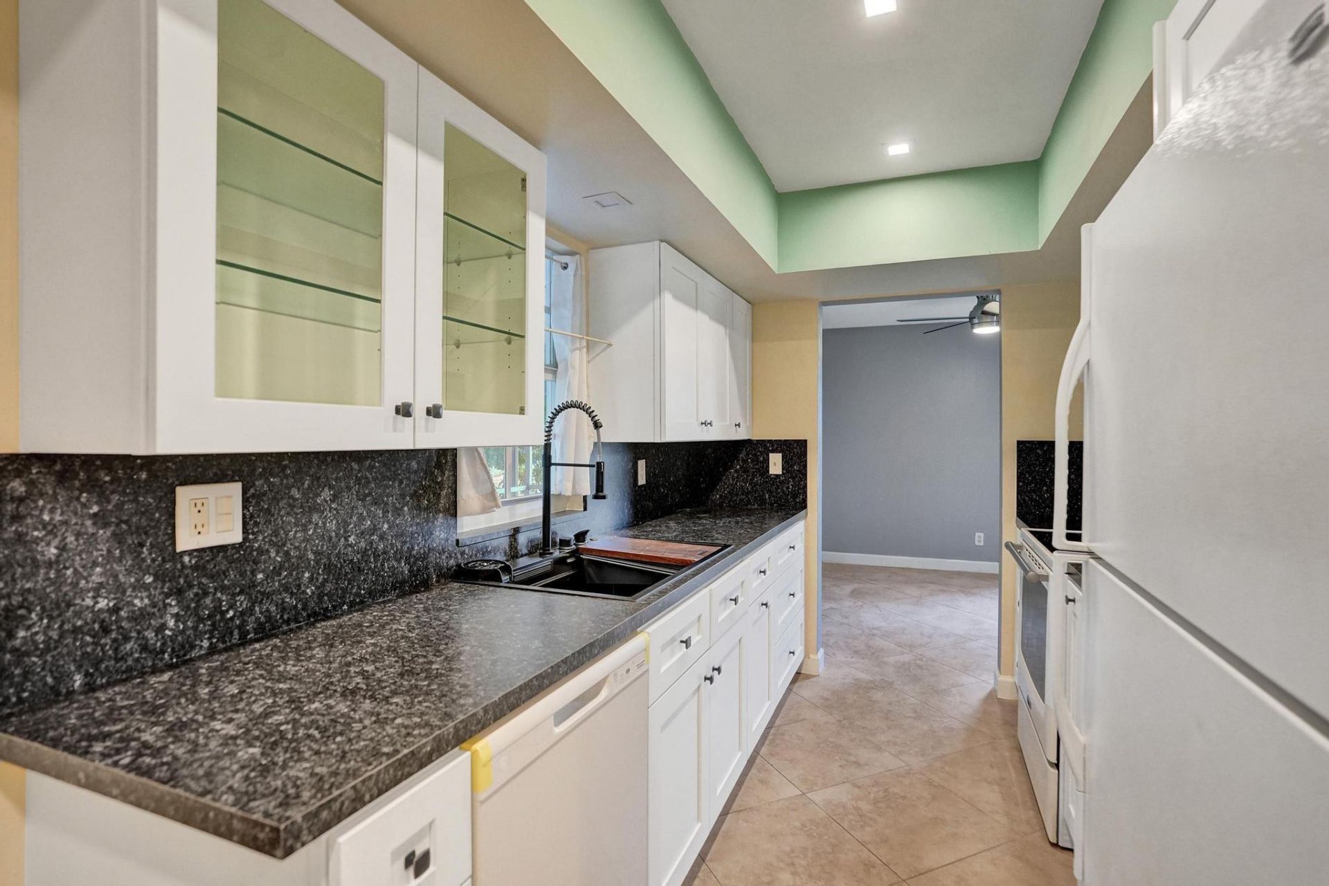 7018 NW 64th Street, Tamarac, FL 33321 Photo