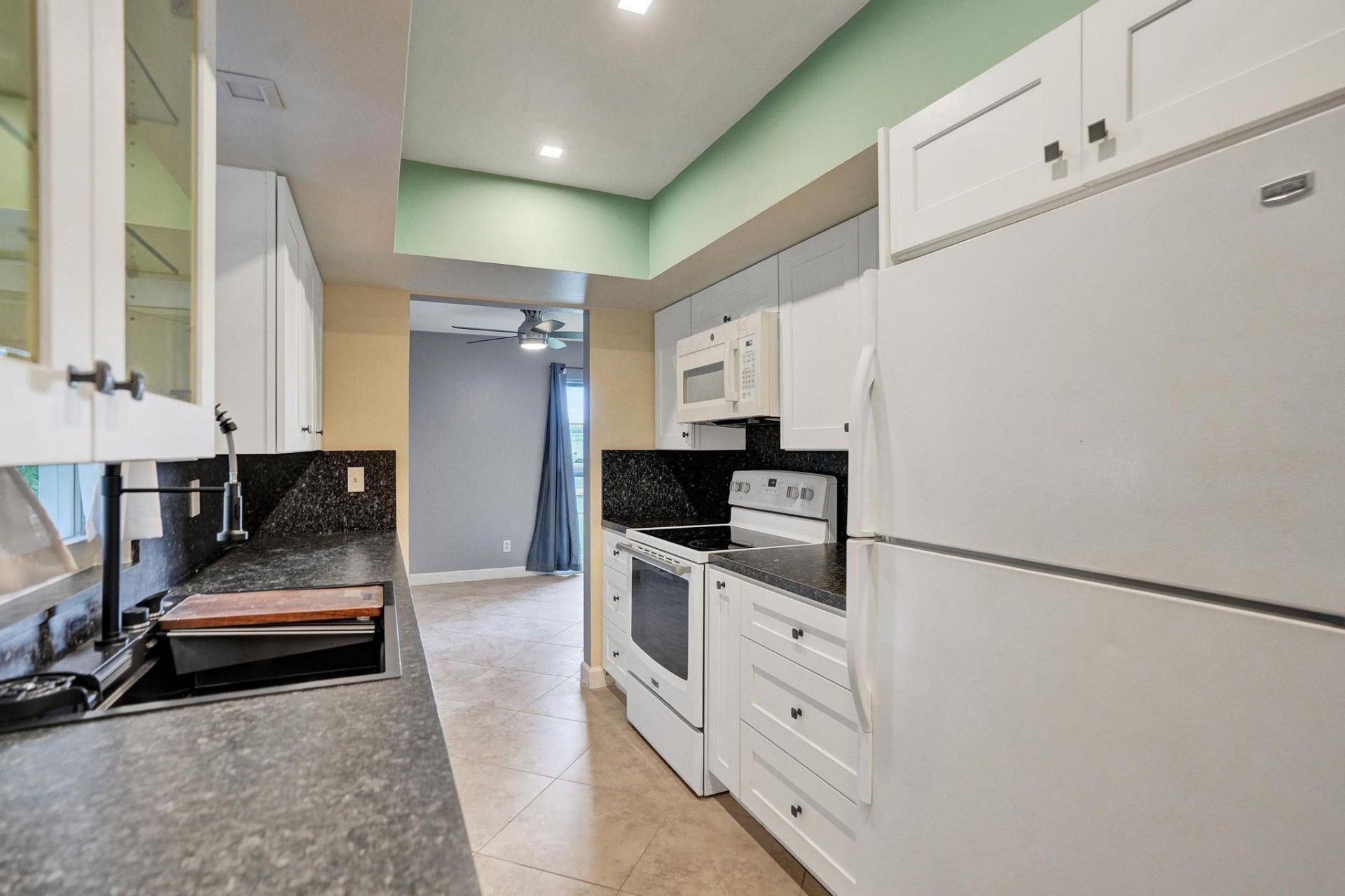 7018 NW 64th Street, Tamarac, FL 33321 Photo