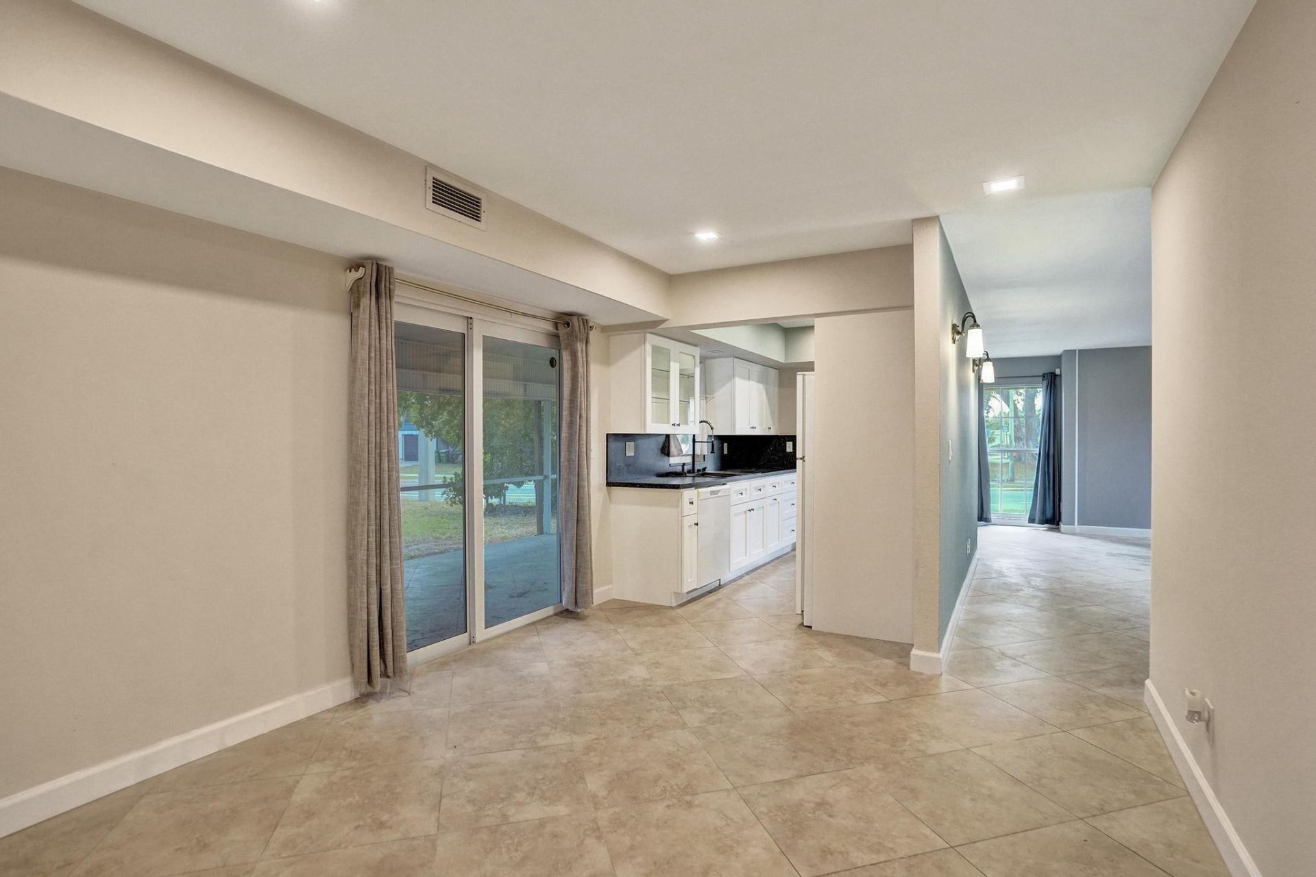 7018 NW 64th Street, Tamarac, FL 33321 Photo