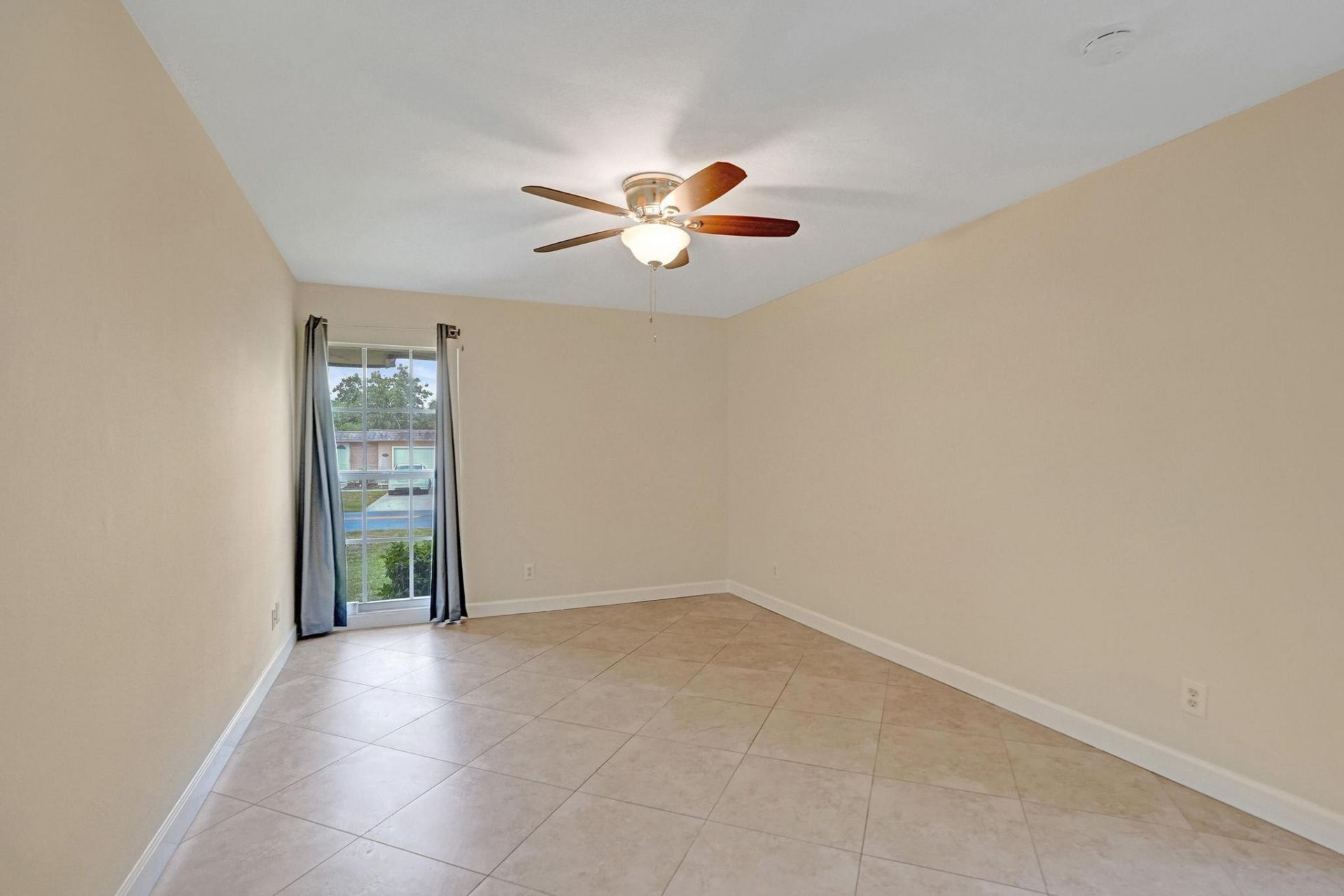 7018 NW 64th Street, Tamarac, FL 33321 Photo
