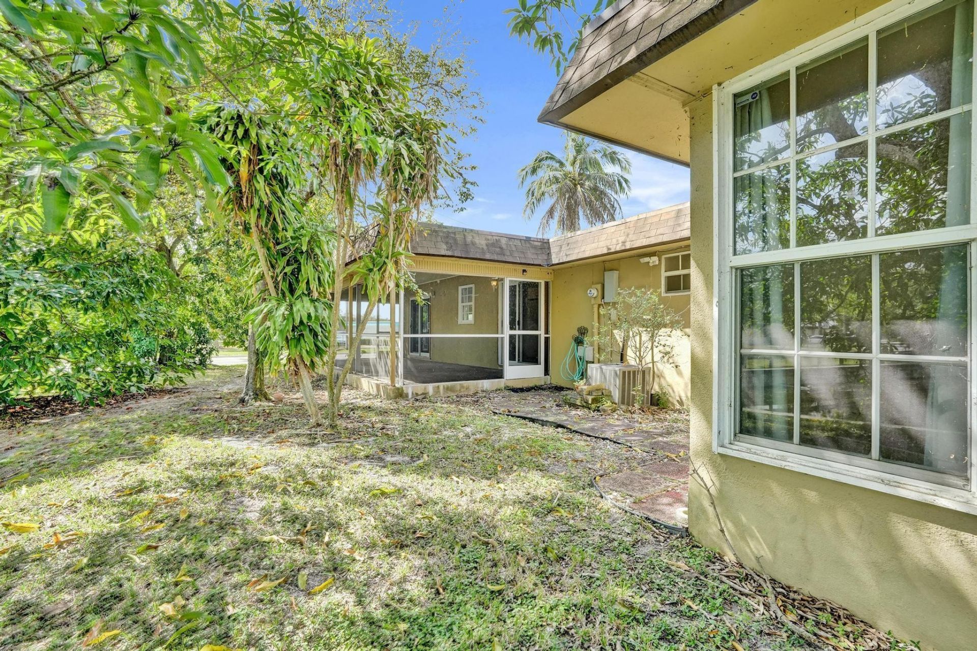 7018 NW 64th Street, Tamarac, FL 33321 Photo