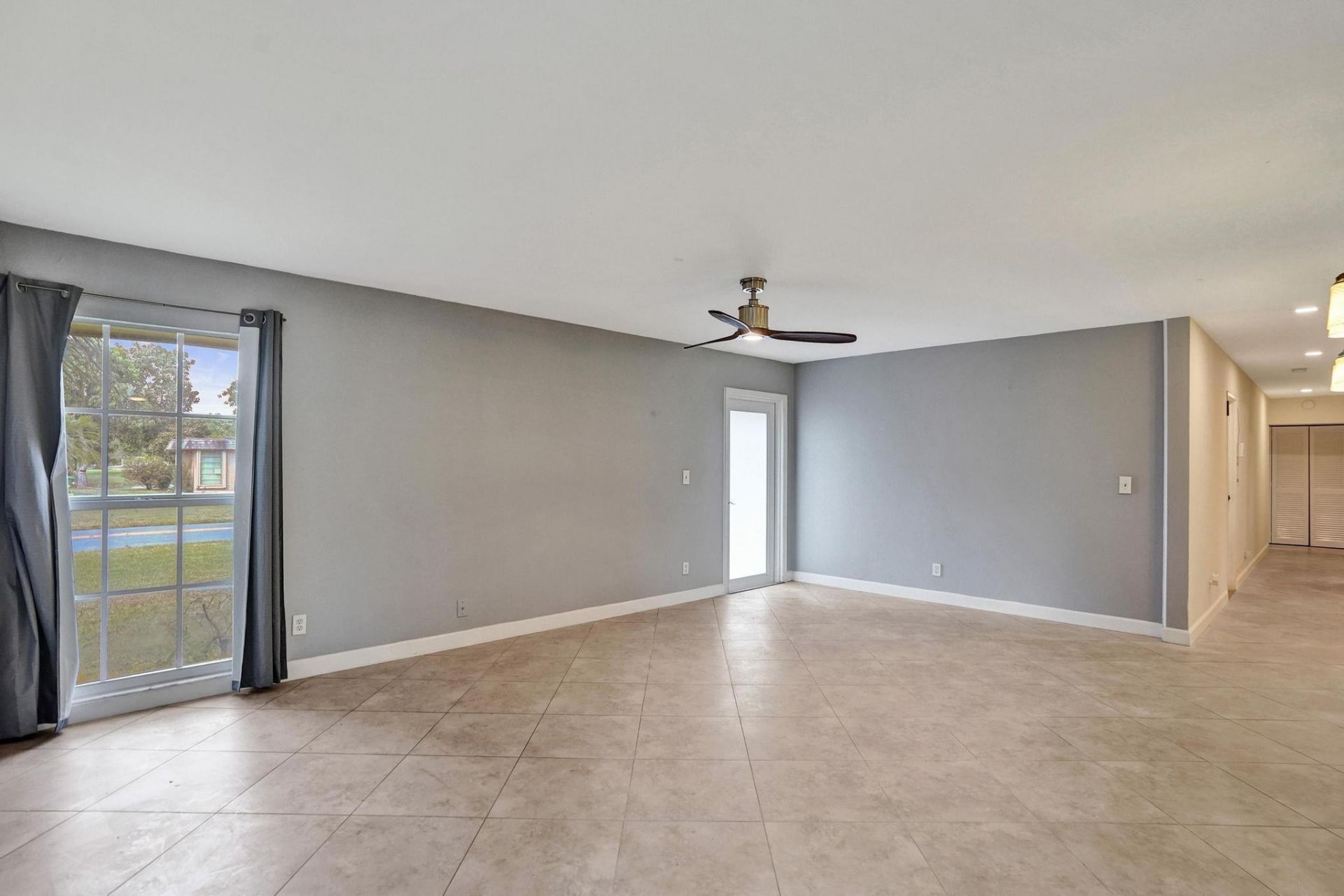 7018 NW 64th Street, Tamarac, FL 33321 Photo