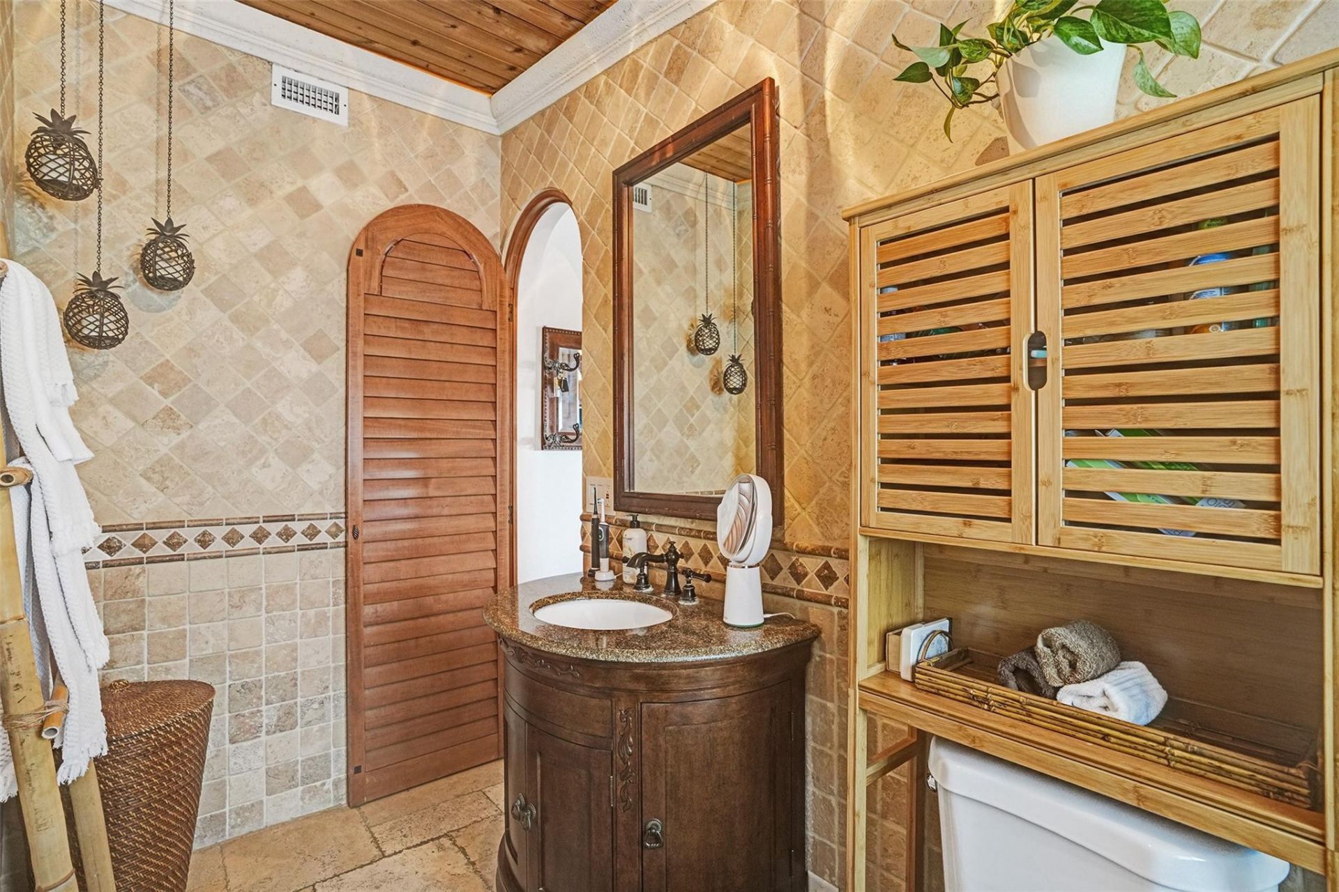 1039 Hillsboro Mile, Unit 22, Hillsboro Beach, FL 33062 Photo