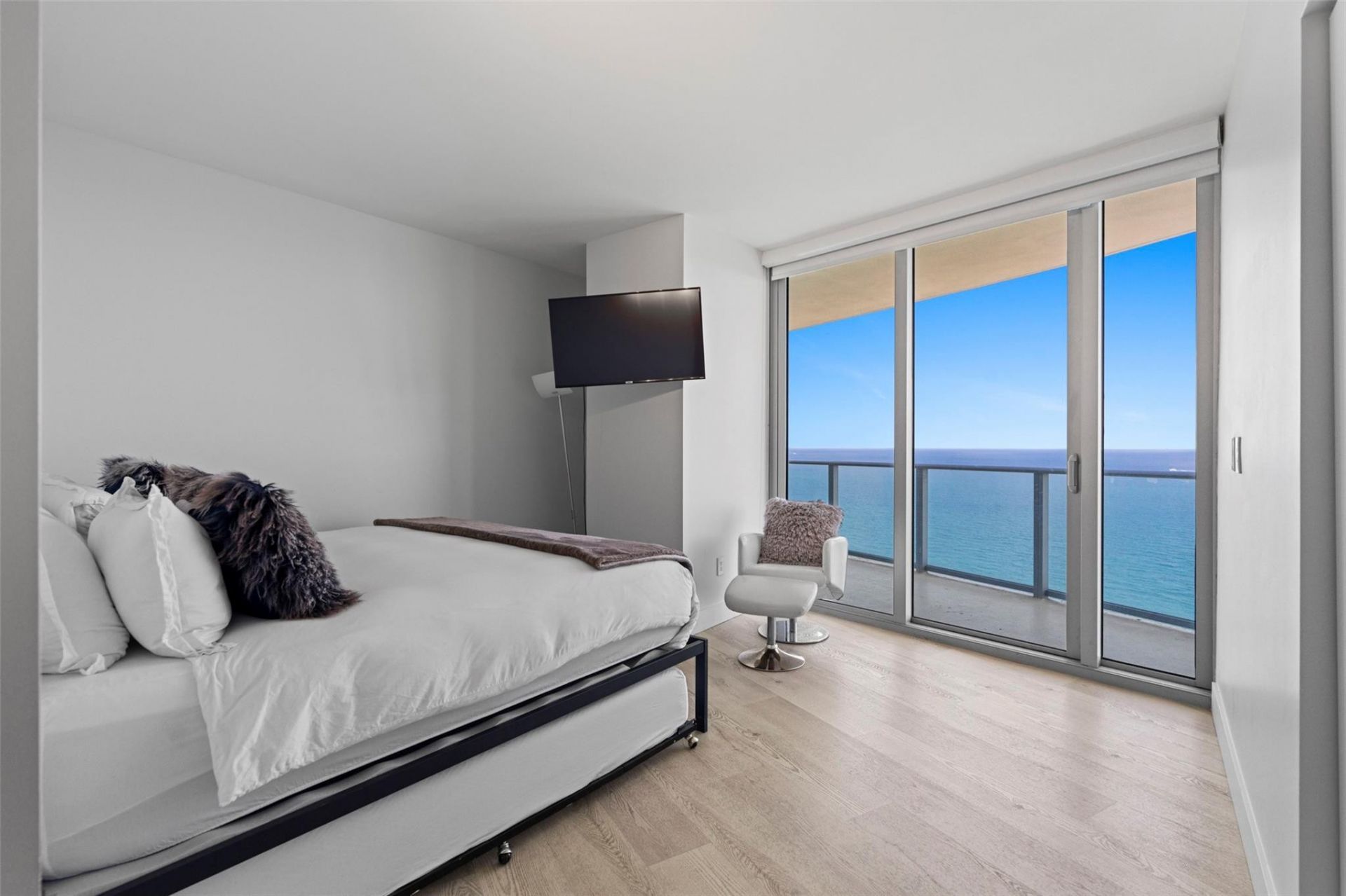 4111 S Ocean Dr, Unit 3501,3502, Hollywood, FL 33019 Photo