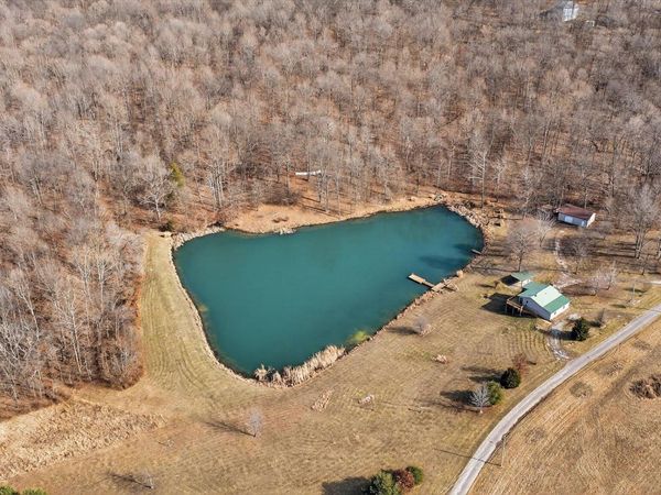8923 E Sassafras Road, Bloomfield, IN 47424