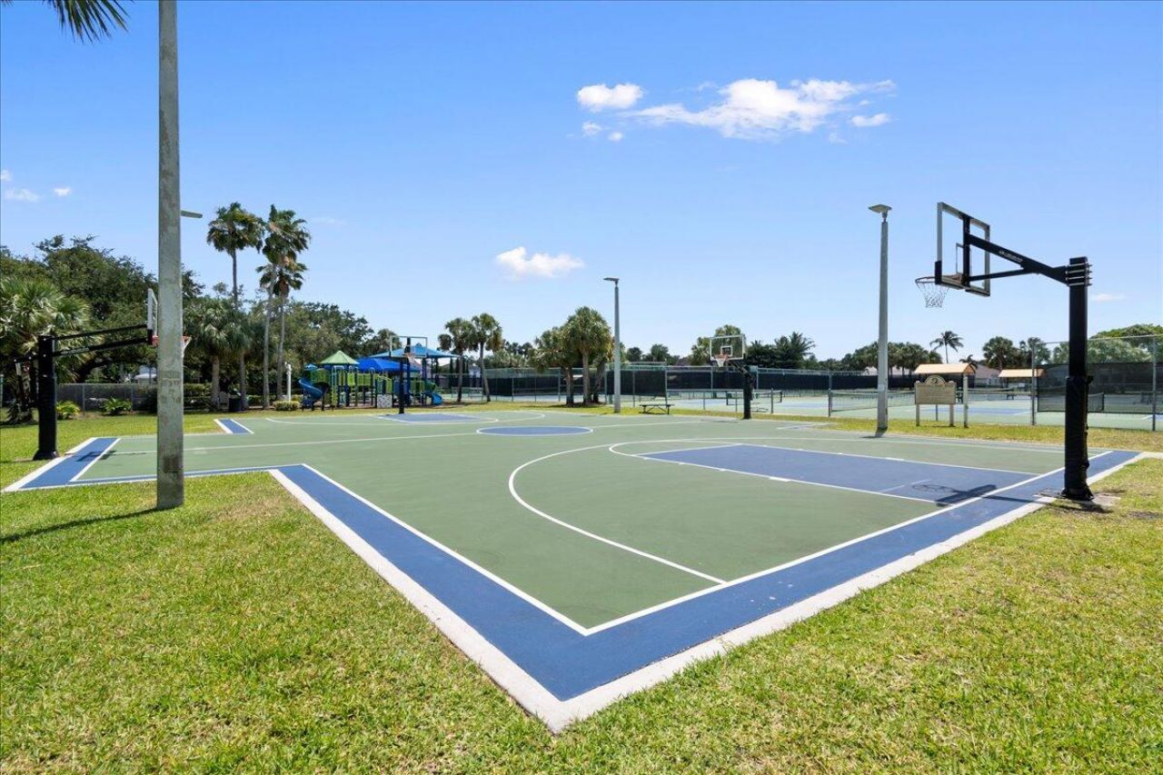 429 Oriole Circle, Jupiter, FL 33458 Photo