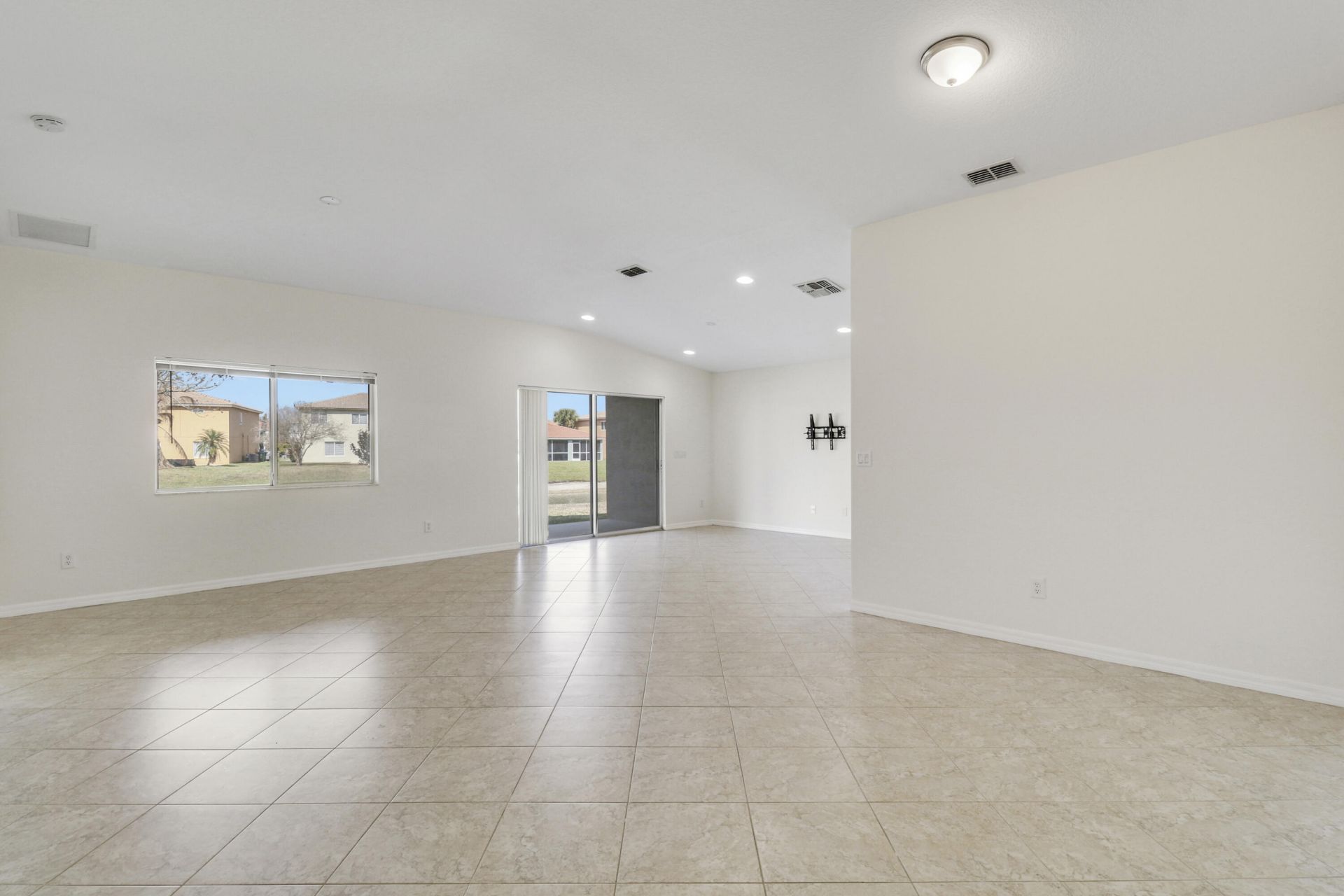 2007 SW Jamesport Dr Drive, Port Saint Lucie, FL 34953 Photo