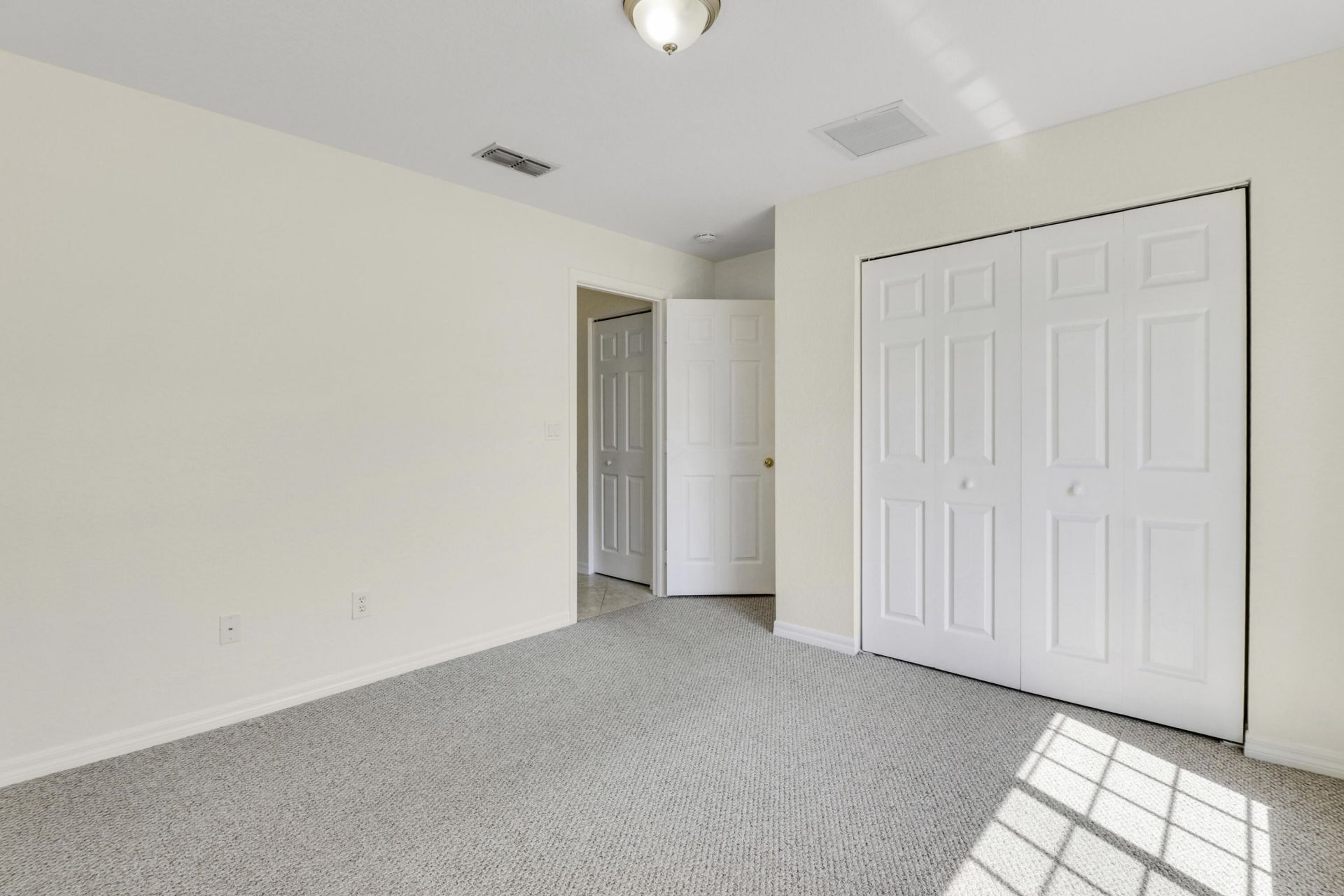 2007 SW Jamesport Dr Drive, Port Saint Lucie, FL 34953 Photo