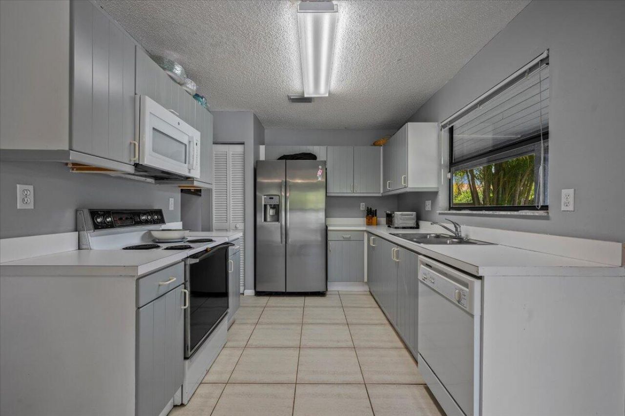 2537 Bedford Mews Drive, Wellington, FL 33414 Photo