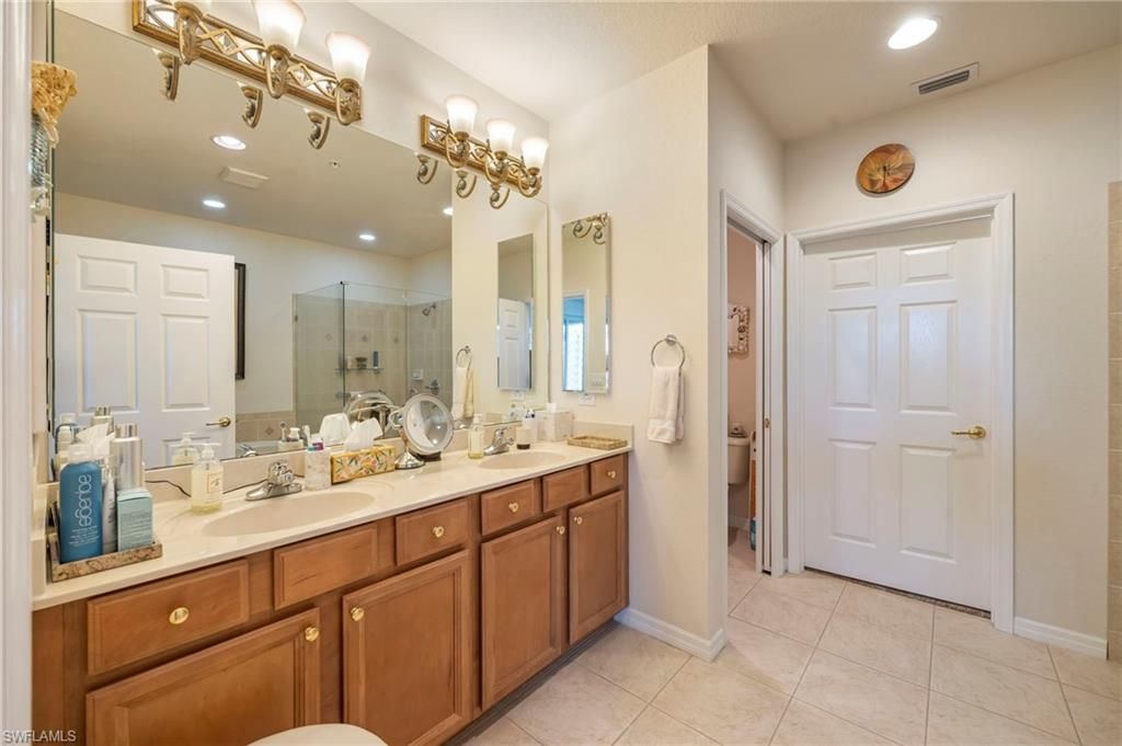 9631 Spanish Moss Way, Unit 3922, Bonita Springs, FL 34135 Photo